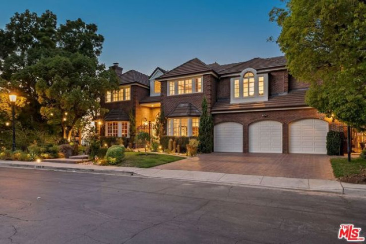 4 Bed Home for Sale in Los Angeles, California