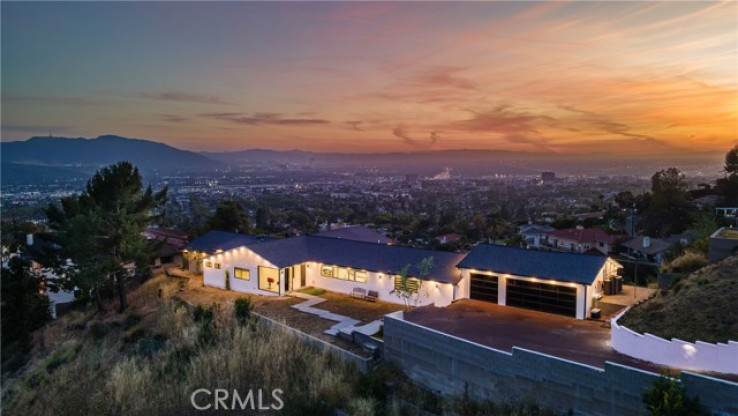 4 Bed Home for Sale in Burbank, California