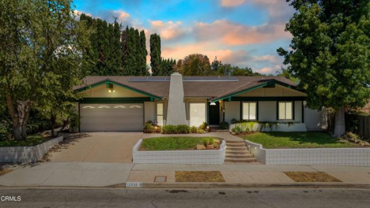 Residential Home in Thousand Oaks East