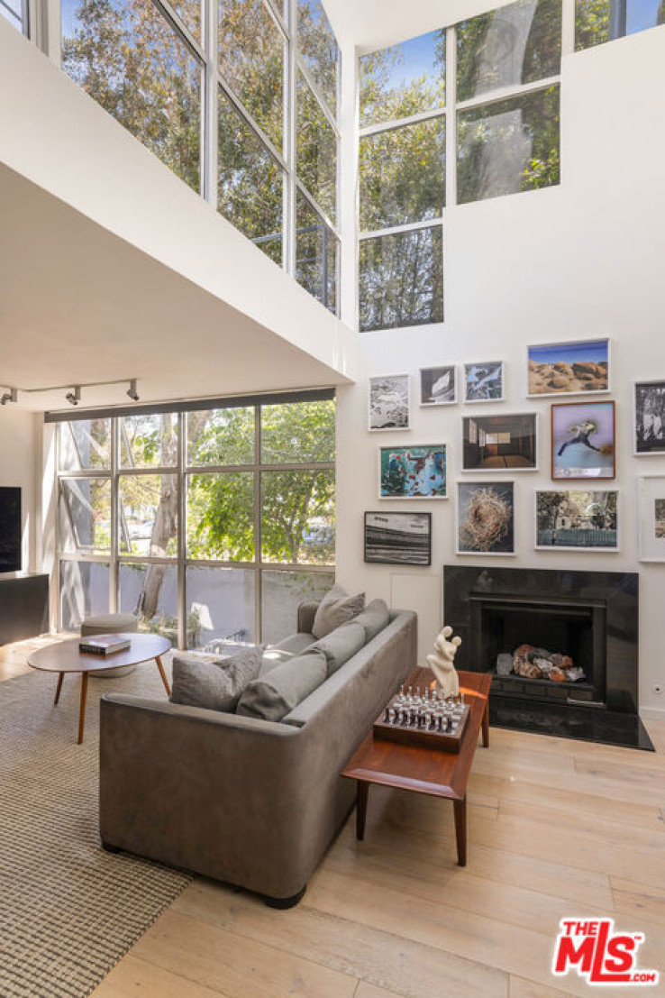 2 Bed Home for Sale in Santa Monica, California