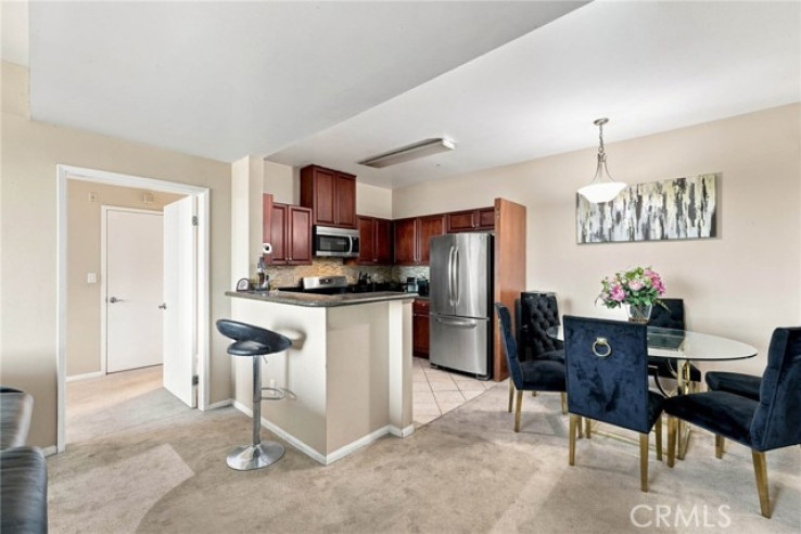2 Bed Home for Sale in Van Nuys, California