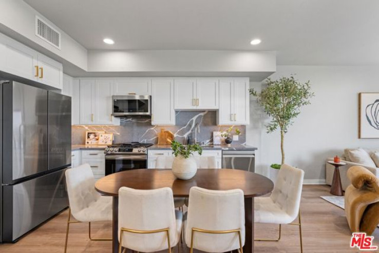 Residential Home in West Hollywood Vicinity