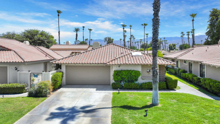 2 Bed Home for Sale in Palm Desert, California