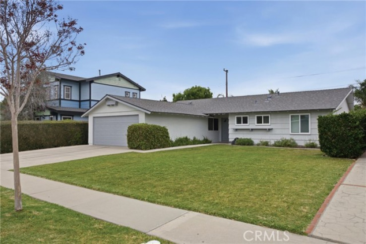 3 Bed Home for Sale in Costa Mesa, California