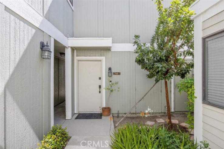 2 Bed Home for Sale in Canyon Country, California