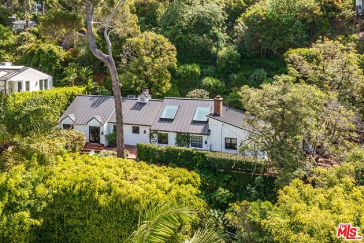 3 Bed Home for Sale in Los Angeles, California