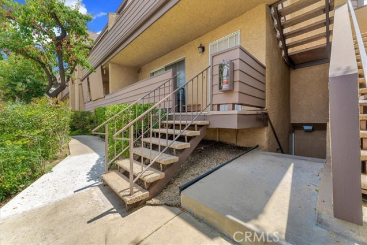 2 Bed Home for Sale in Van Nuys, California
