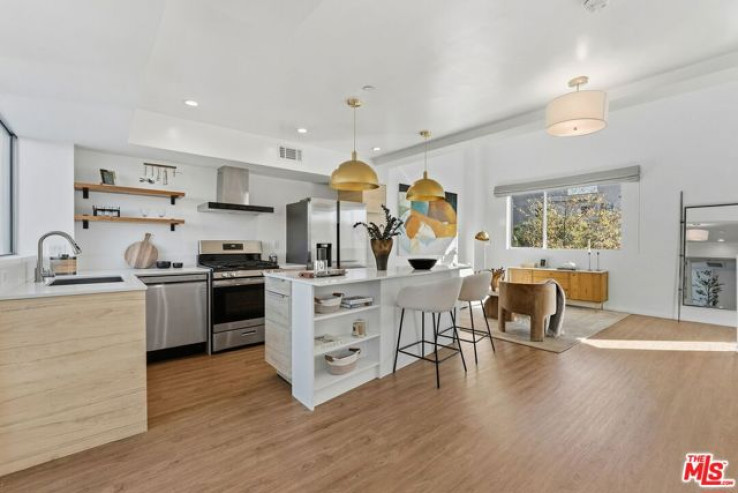 2 Bed Home for Sale in Santa Monica, California