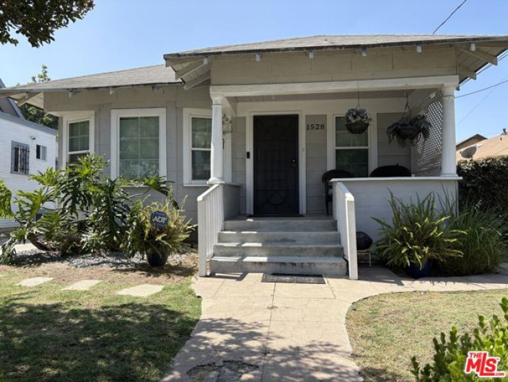 Residential Home in Los Angeles Southwest
