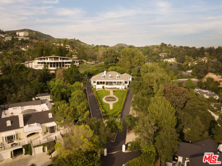 4 Bed Home for Sale in Los Angeles, California