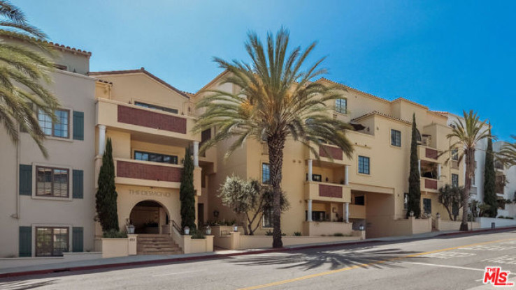 2 Bed Home for Sale in West Hollywood, California