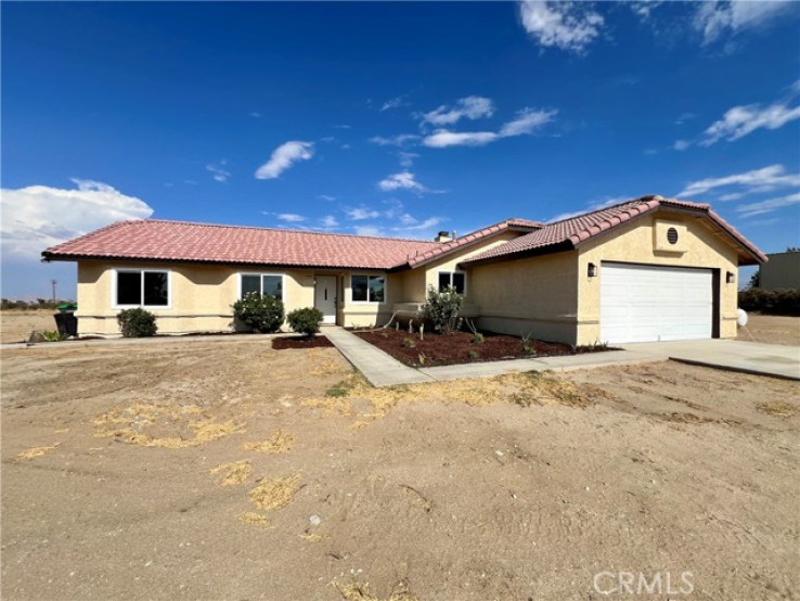 4 Bed Home for Sale in Phelan, California