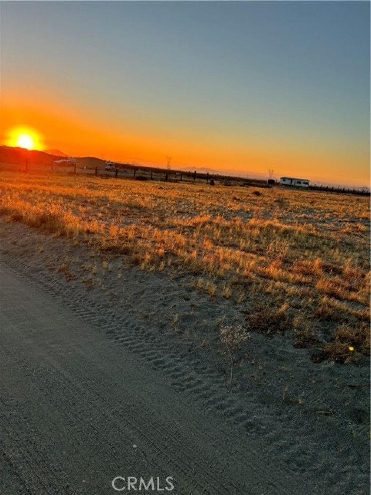 Land in Pinon Hills