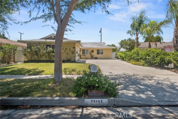 4 Bed Home for Sale in Saugus, California