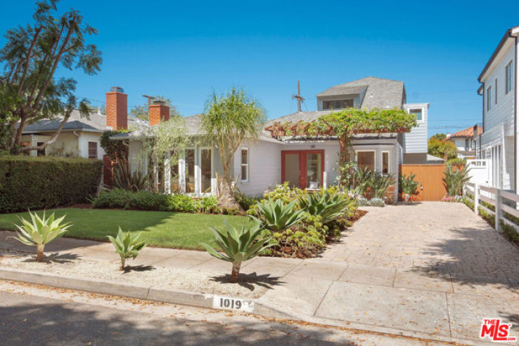 3 Bed Home for Sale in Santa Monica, California
