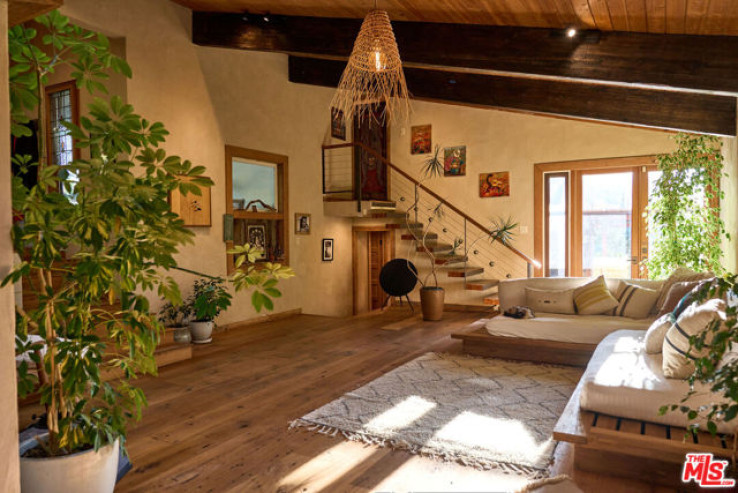 Residential Home in Topanga