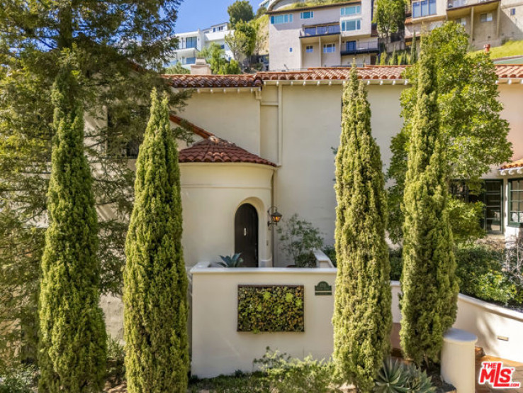 4 Bed Home for Sale in Los Angeles, California