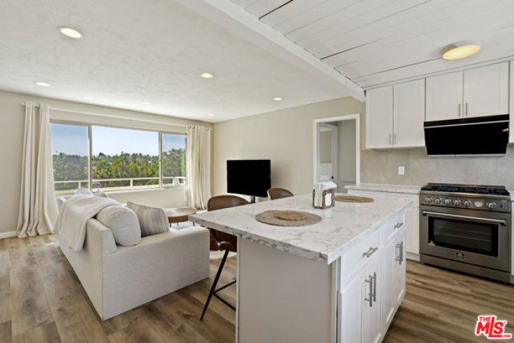 2 Bed Home for Sale in Thousand Oaks, California