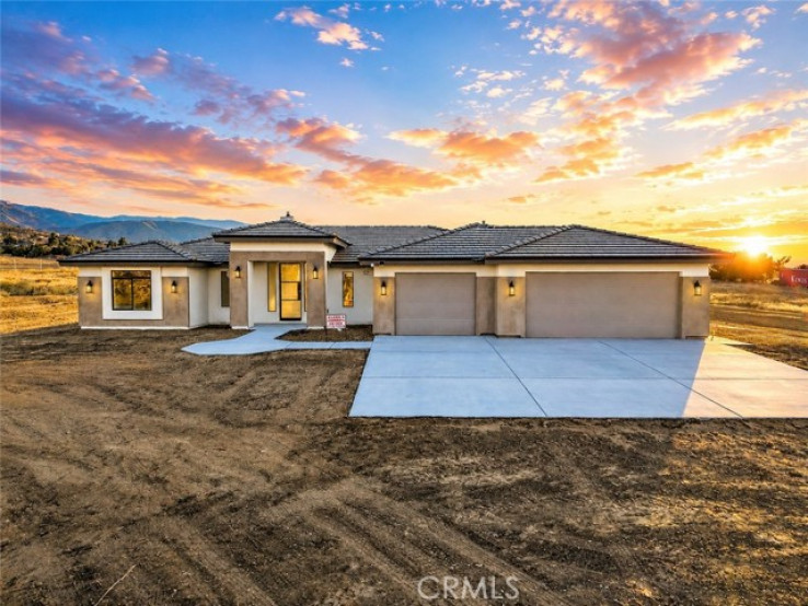 Residential Home in Phelan