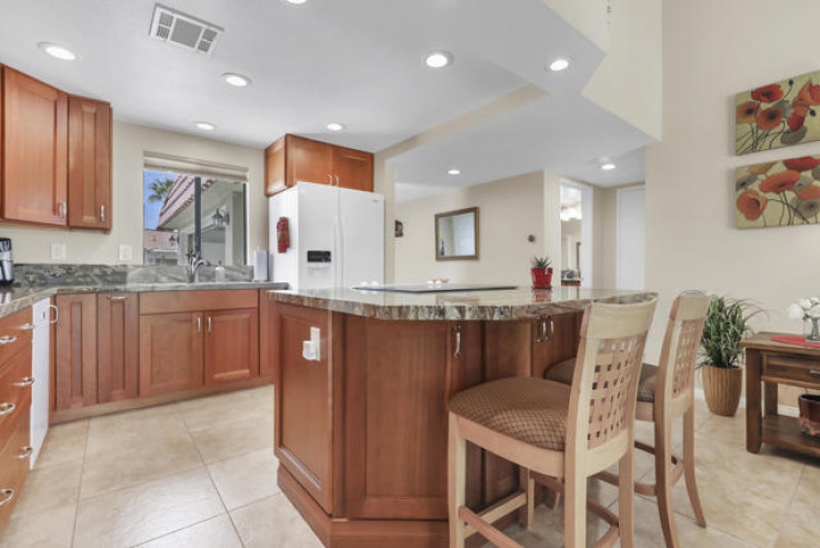 2 Bed Home for Sale in Palm Desert, California