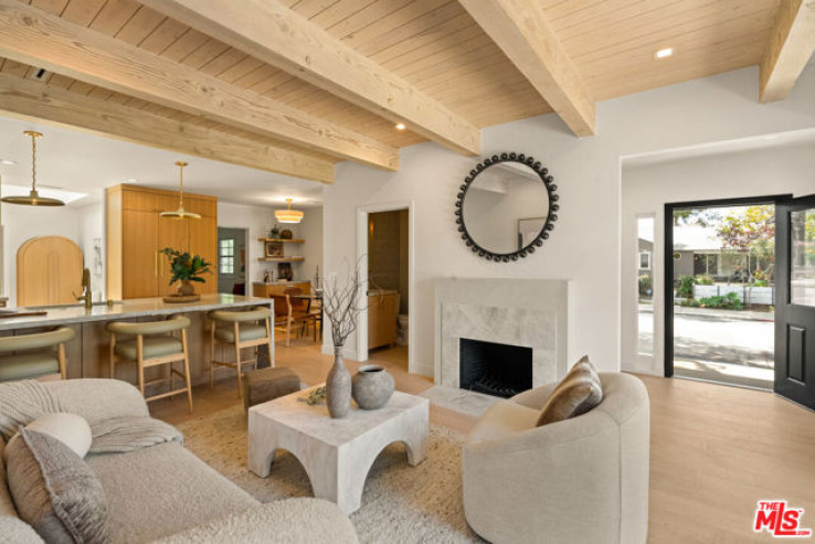 4 Bed Home for Sale in Santa Monica, California
