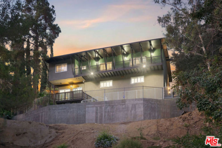 4 Bed Home for Sale in Los Angeles, California