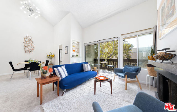 2 Bed Home for Sale in Culver City, California