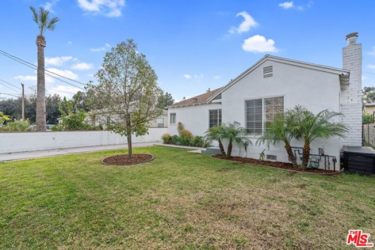  Income Home for Sale in North Hollywood, California