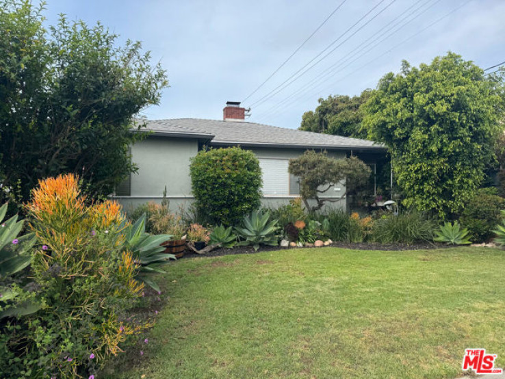  Income Home for Sale in Santa Monica, California