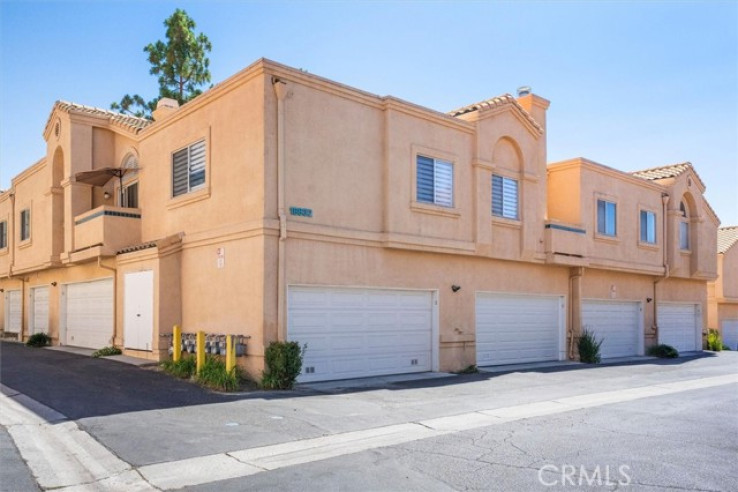 2 Bed Home for Sale in Newhall, California