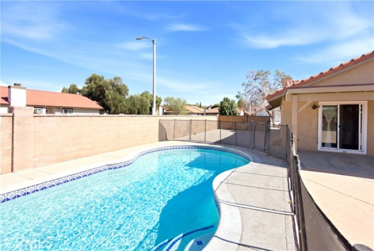 2 Bed Home for Sale in Palmdale, California