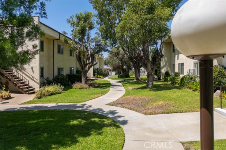 2 Bed Home for Sale in North Hollywood, California