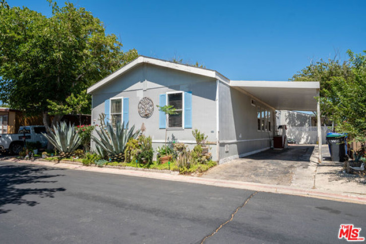 4 Bed Home for Sale in Palmdale, California