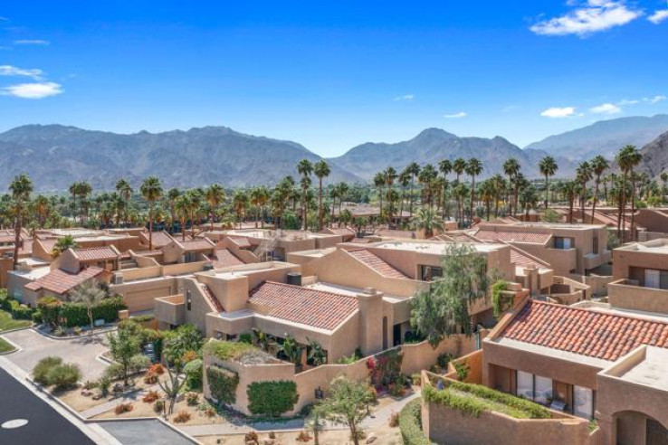 2 Bed Home for Sale in Palm Desert, California