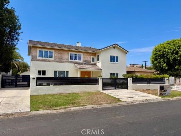 7 Bed Home for Sale in Valley Village, California