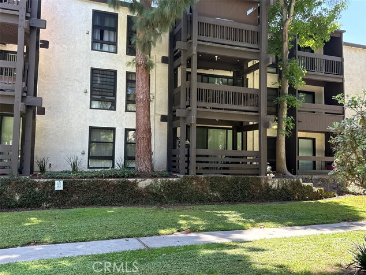 2 Bed Home for Sale in Los Angeles, California
