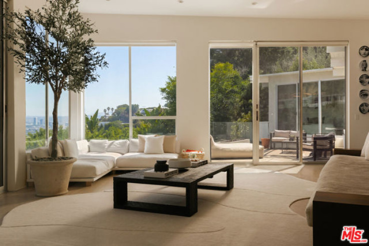 3 Bed Home for Sale in Los Angeles, California