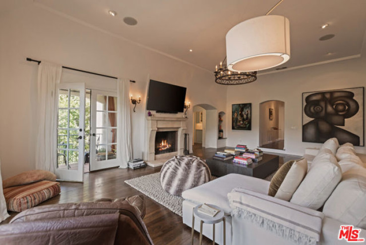 4 Bed Home for Sale in Los Angeles, California