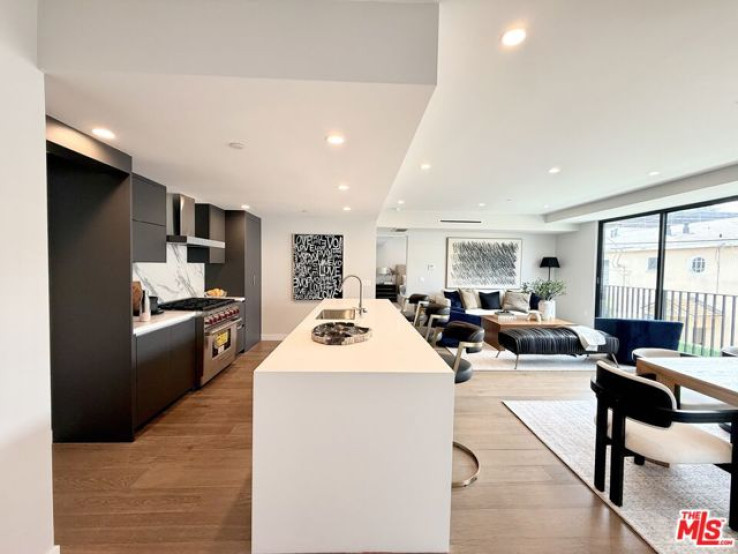 2 Bed Home for Sale in Los Angeles, California
