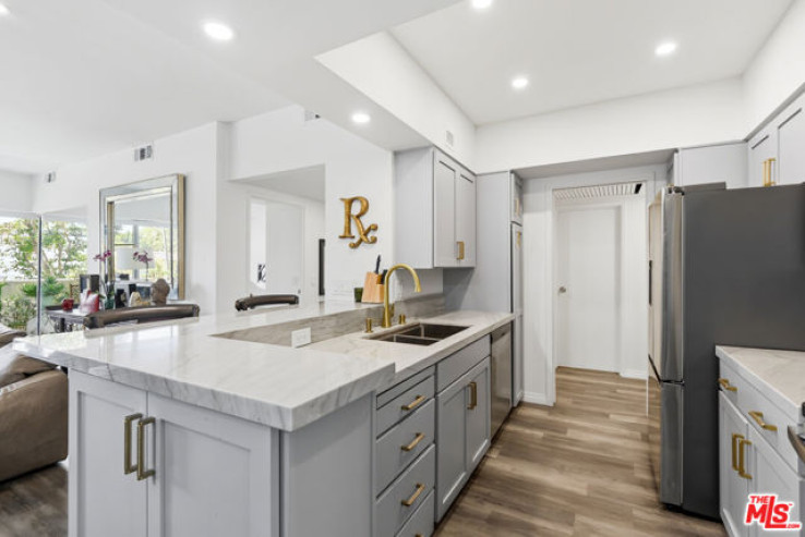 2 Bed Home for Sale in Los Angeles, California