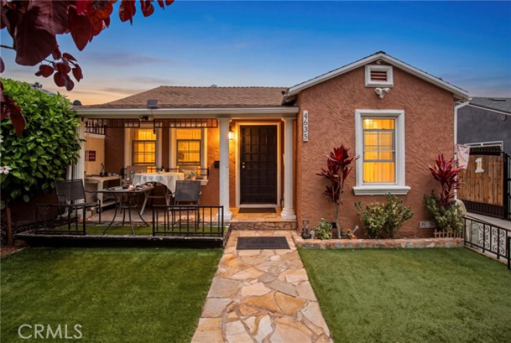 3 Bed Home for Sale in Hawthorne, California