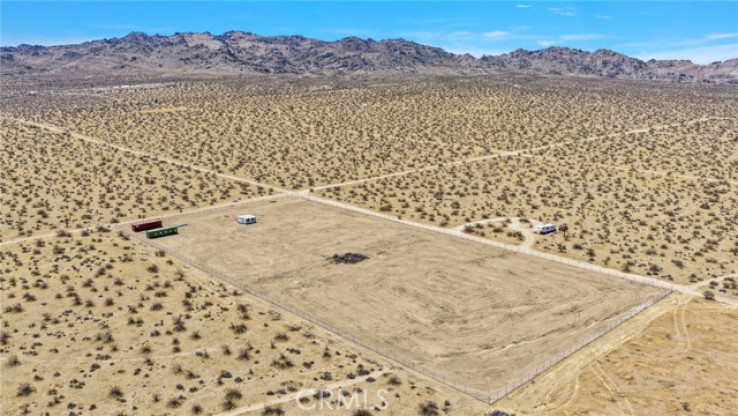 Land in Apple Valley
