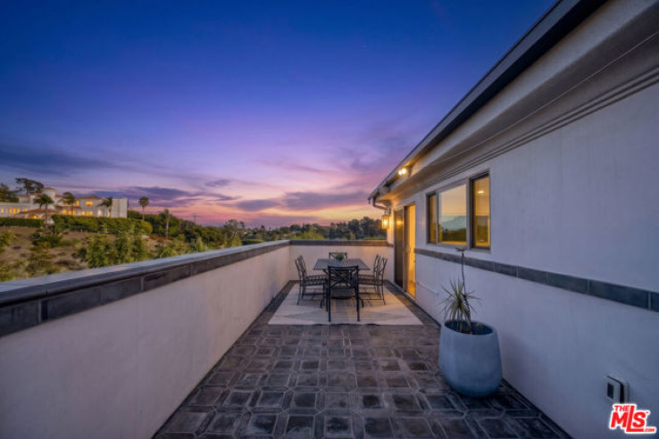 4 Bed Home for Sale in Malibu, California