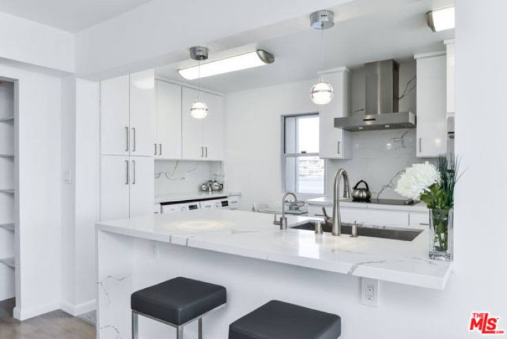 3 Bed Home for Sale in Santa Monica, California