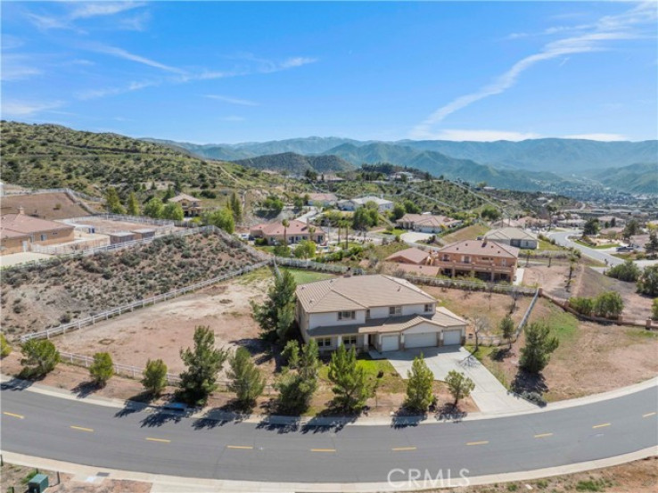 6 Bed Home for Sale in Acton, California