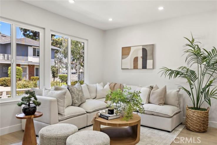 3 Bed Home for Sale in Costa Mesa, California