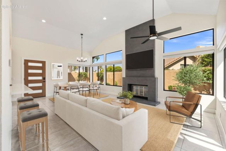 Residential Home in North Palm Desert