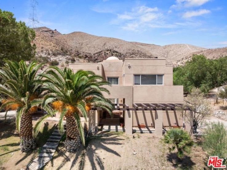 4 Bed Home for Sale in Acton, California