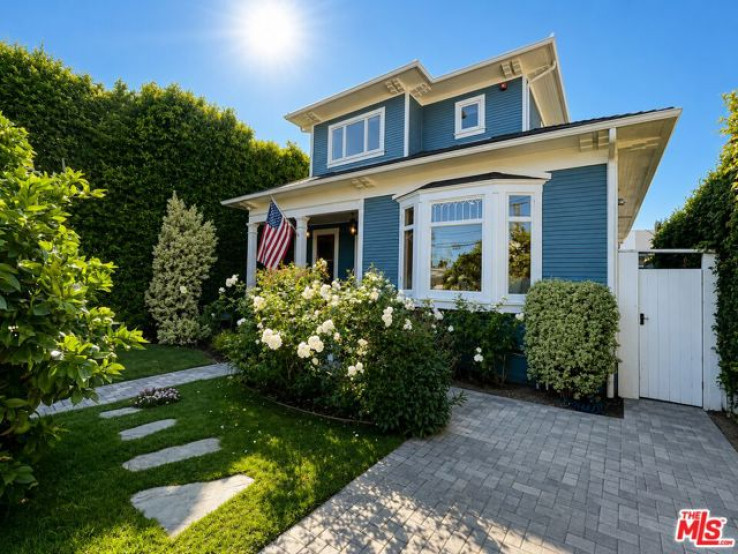 4 Bed Home for Sale in Santa Monica, California