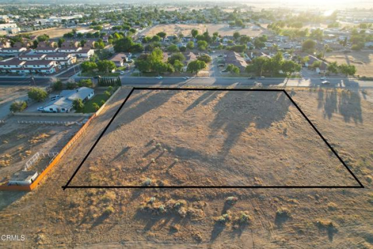 Land in Palmdale